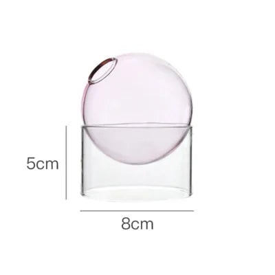 Short transparent vase with dimensions