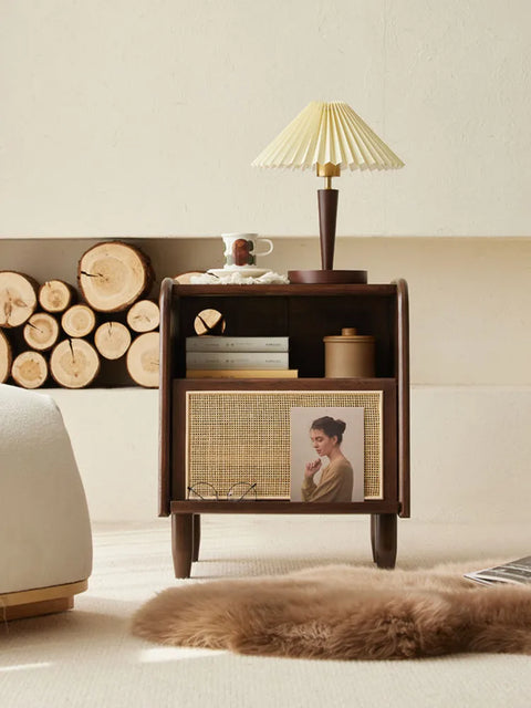 Cleo side table